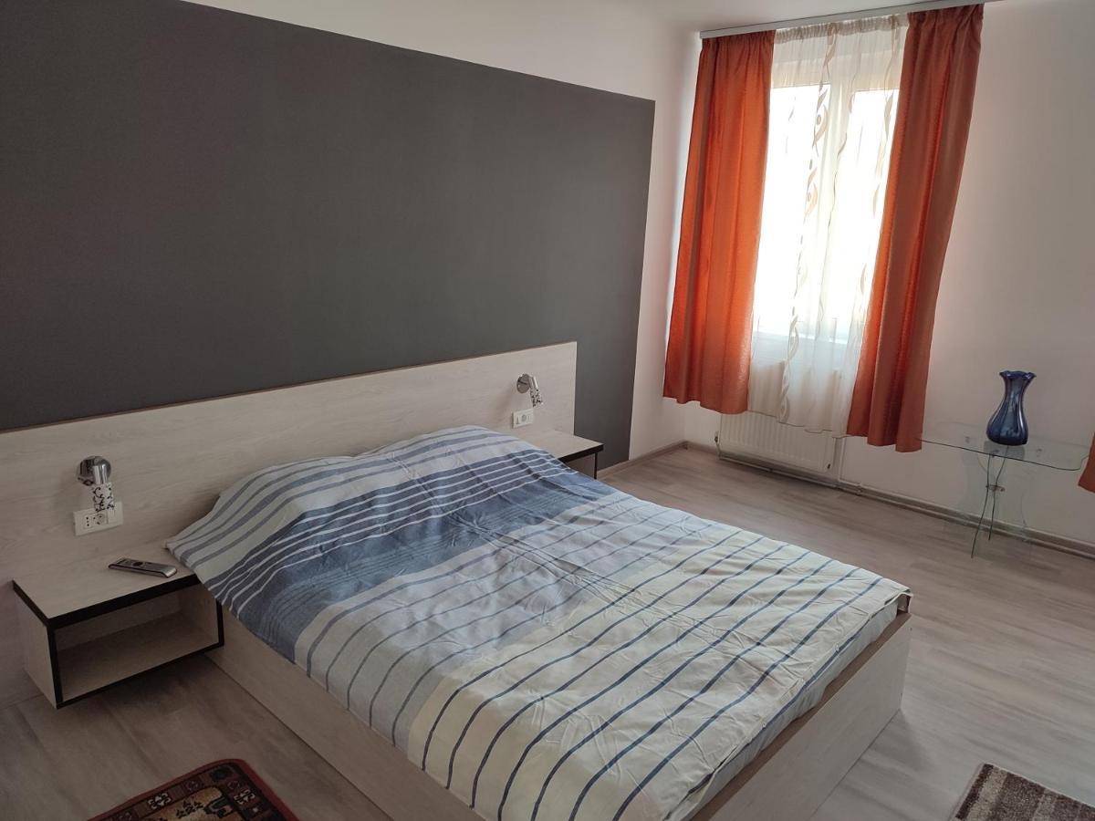 Apartamento Lafru Zărneşti Exterior foto